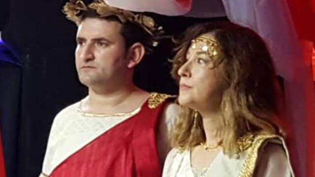 29 Ekim Resepsiyonunda Yunan Kıyafeti Giyen Türk Büyükelçi Sedef Yavuzalp Kimdir? 29 Ekim Resepsiyonunda Yunan Kıyafeti Giyen Türk Büyükelçi Sedef Yavuzalp Kimdir?