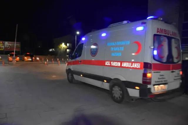 Genç Kız, 2 Yaşındaki Yeğenini 5'inci Kattan Attı