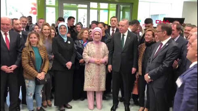 Cumhurbaşkanı Erdoğan Çocuklarla Birlikte Şarkı Söyledi