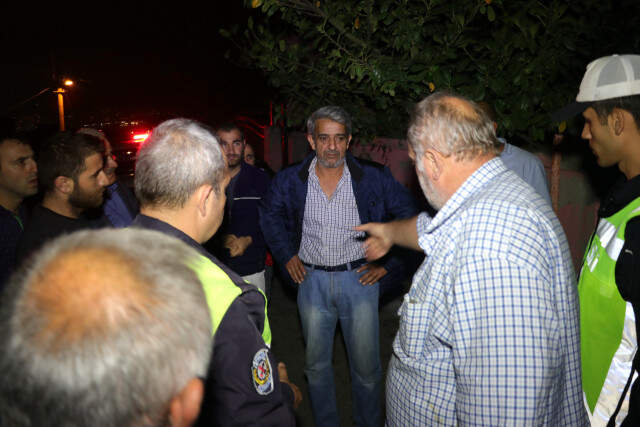 Kanepede Uyuyan Genç Çatıdan Giren Aracı Görünce Şoka Girdi Kanepede Uyuyan Genç Çatıdan Giren Aracı Görünce Şoka Girdi