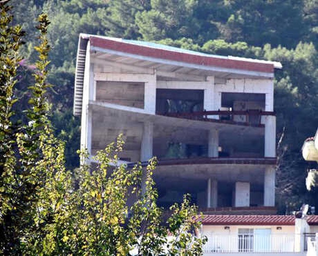 Kenan Evren'in Vilasının Yerine Yaptırılan Malikane, İnşaat Haliyle 22 Milyon Liraya Satışa Çıkarıldı