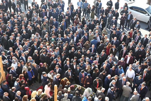 Gaziantep Valiliği'ne Atanan Vali Davut Gül, Sivas'tan Gözyaşlarıyla Uğurlandı