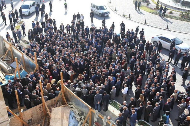 Gaziantep Valiliği'ne Atanan Vali Davut Gül, Sivas'tan Gözyaşlarıyla Uğurlandı