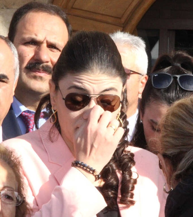 Gaziantep Valiliği'ne Atanan Vali Davut Gül, Sivas'tan Gözyaşlarıyla Uğurlandı