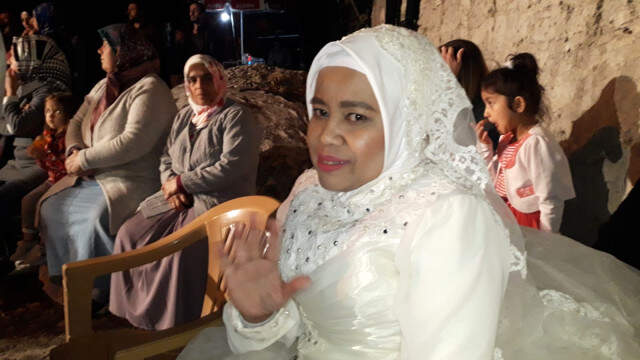 Zonguldaklı Sağır ve Dilsiz Vatandaş Hayatının Aşkını Endonezya'da Buldu Zonguldaklı İşitme Engelli ve Dilsiz Vatandaş, Hayatının Aşkını Endonezya'da Buldu