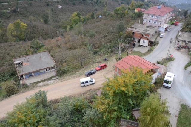 Bir Mahalle, 15 Yıldır Heyelan Korkusu ile Yaşıyor