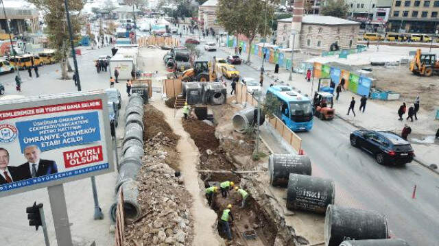 Üsküdar'da İSKİ Kazısı Sırasında Tarihi Kalıntılara Rastlandı Üsküdar'da İSKİ Kazısı Sırasında, Asfalfın Altından Tarih Fışkırdı!