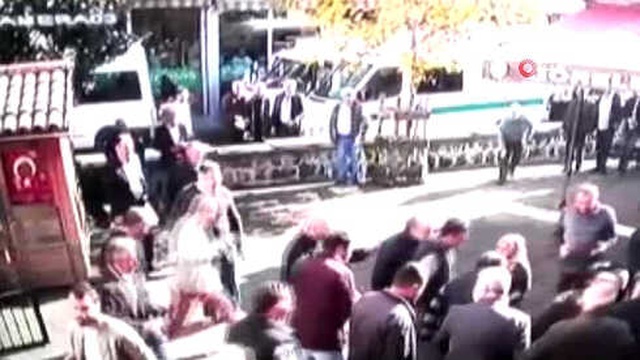 Camide Kurşun Yağdırdı! Cenaze Namazındaki Korkunç İnfaz Saniye Saniye Kamerada