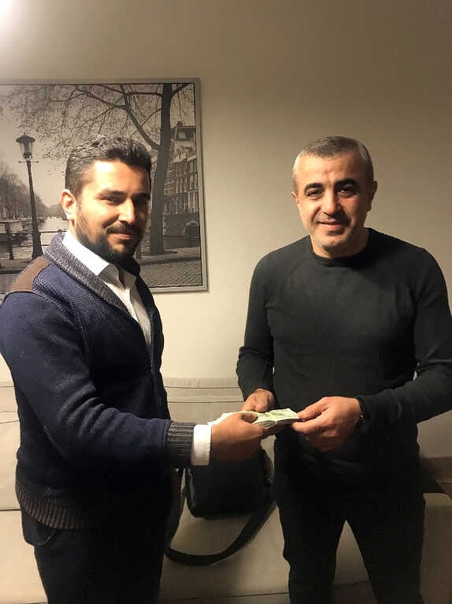 UBER Şoförü İş Adamının Unuttuğu 80 Bin Lirasını Teslim Etti