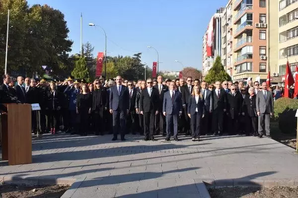 Konya'da Atatürk'ü Anma Töreni Gecikince Vali Toprak, Hemen Talimatı Verdi: Hepsini Görevden Alın