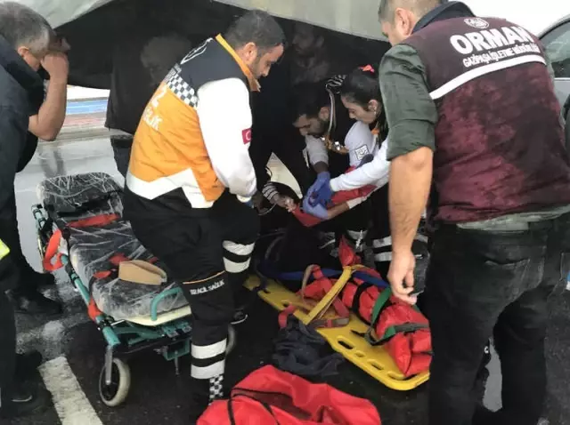 Antalya'da Bir Anda Beliren Hortum, Bir Vatandaşı 30 Metre Havaya Fırlattı