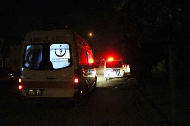 Sevgilisiyle Buluşmaya Gittiği Evde 6 Kişinin Saldırısına Uğradı