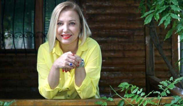 Berna Laçin 'Dini Değerleri Aşağılama' Suçu ile Hakim Karşısına Çıktı