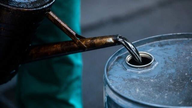 Petrol Fiyatlarında Son 3 Yılın En Büyük Düşüşü Yaşandı