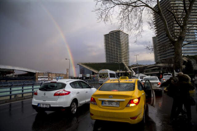 İstanbul'da Gökkuşağı Sürprizi! Gökkuşağı Neden ve Nasıl Oluşur?