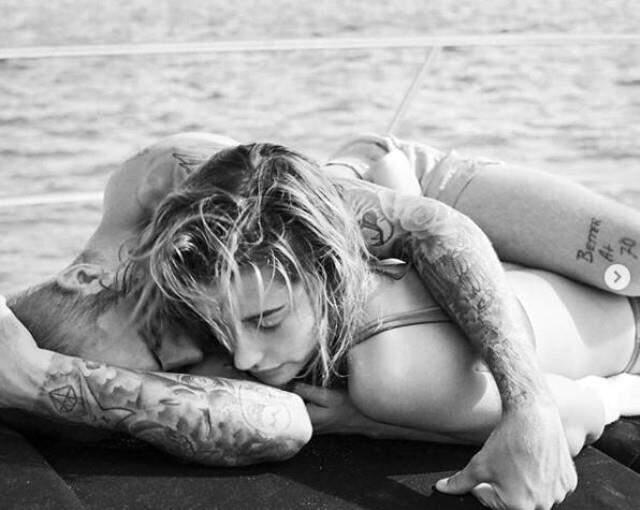 Ünlü Şarkıcı Justin Bieber'la Evlendiği Söylenen Hailey Baldwin, Soyadını Değiştirdi