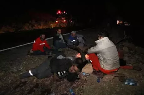 Yangını Söndüren İşçiler, Yangının Tekrar Çıkma Olasılığı Nedeniyle Sabaha Kadar Ormanda Nöbet Tuttu