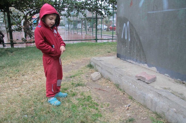 Çocuk Parkındaki Kan İzleri, Korkunç İşkencenin Kalıntılarını Ortaya Çıkardı