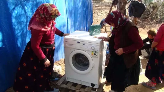 Kıl Çadırlarda Yaşayan Yörük Kadınları, Çamaşır Makinesi ile Tanıştı