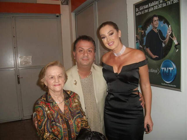 Hayatını Kaybeden Ünlülerin Astroloğu Egemen Töreli Kimdir?