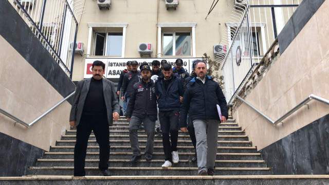 Kaçırdıkları Gencin Babasından 50 Bin Dolar Fidye İstediler Kesik Parmak Süsü Verip Suriyeli Babadan 50 Bin Dolar Fidye İstediler