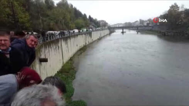Kayıp Lise Öğrencisi Kızın Cesedi Dere Kenarında Bulundu