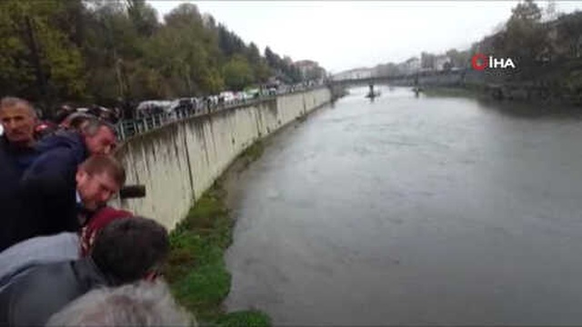 Kayıp Lise Öğrencisi Kızın Cesedi Dere Kenarında Bulundu