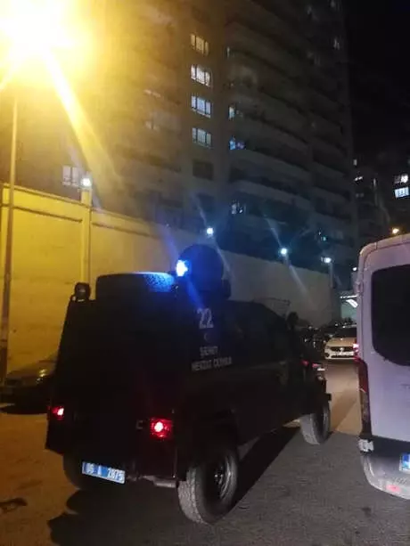 Ankara'da Eski Eşini Rehin Alan Adam, Polis Tarafından İkna Edilip Emniyete Götürüldü