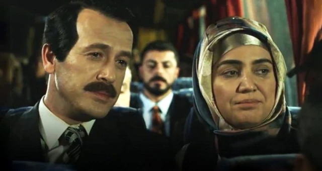 Reis Filminde Emine Erdoğan'ı Canlandıran Oyuncu Özlem Balcı, AK Parti'den Aday Oldu