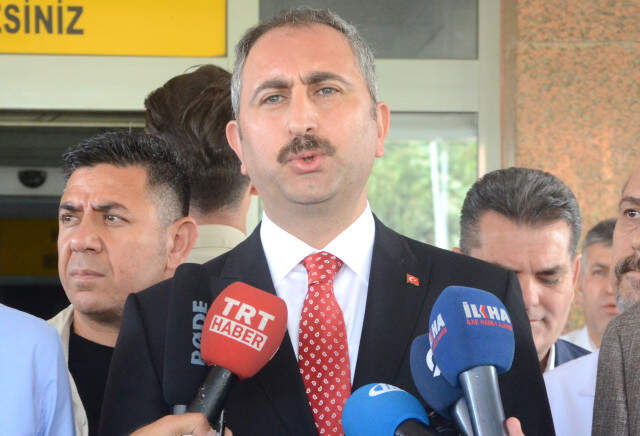 İcrayla Çocuk Almaya İlişkin Konuşan Bakan Gül: İcra Müdürülükleri Devreden Çıkartılacak