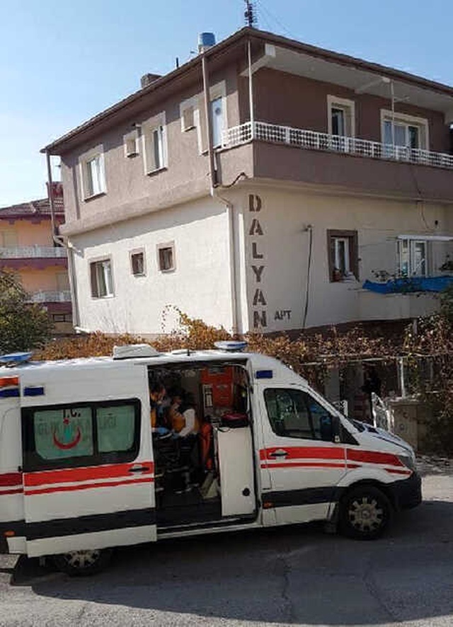 Oğlunun Ölüm Haberini Alınca, Sinir Krizi Geçirdi