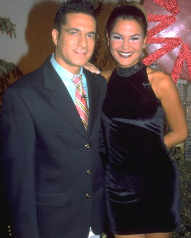 Özlem Yıldız'dan Mehmet Ali Erbil Açıklaması: O Benim Kıymetlim Özlem Yıldız'dan Mehmet Ali Erbil Açıklaması: O Benim Kıymetlim