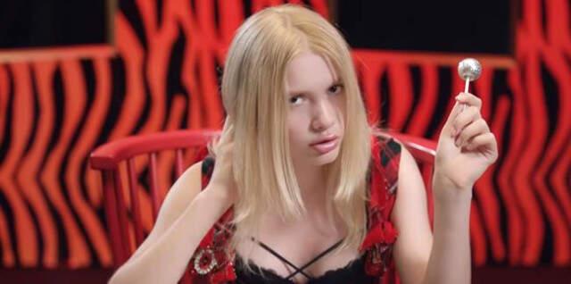 Aleyna Tilki Sosyal Medya Hesabından Illuminati Simgesi Paylaştı