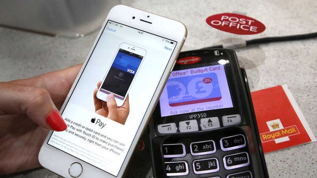 Apple'da Yanlış Giden Bir Şeyler mi Var? Teknoloji Devinin Hisselerinin Düşmesinin Dört Nedeni