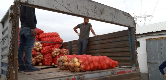 Depolara Baskın Yapıldı, Soğan Fiyatları 30 Kuruş Düştü