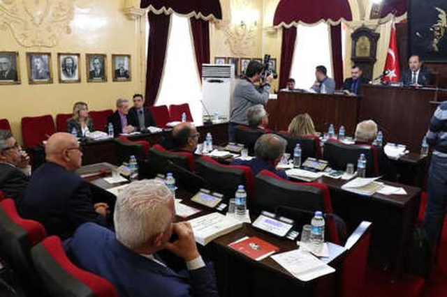 Edirne Belediye Başkanı, Bütçeyi Yanlış Yazan Görevlinin İşine Son Verdi
