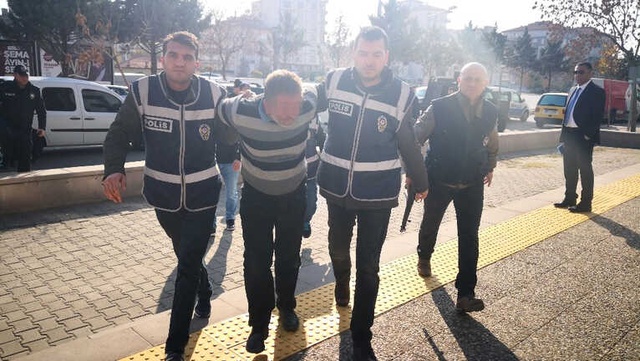 Aksaray'da Çocuğa Taciz Şüphelisi, Zırhlı Araçla Adliyeye Sevk Edildi