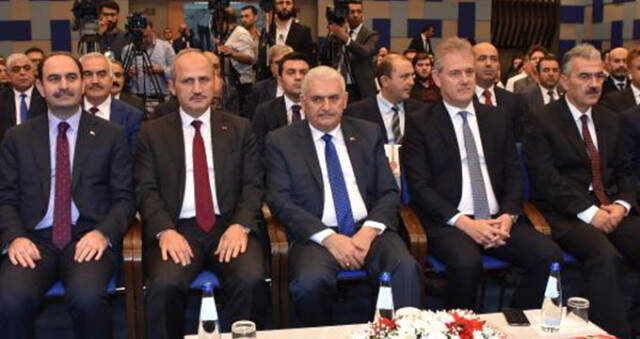 Binali Yıldırım: Doğu Akdeniz'de Anında Karşılık Veririz Binali Yıldırım, Doğu Akdeniz'de Petrol Arayan Şirketleri Uyardı