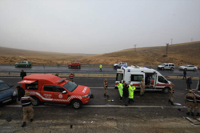 Malatya'da Yolcu Midibüsü Devrildi: 6 Ölü, 16 Yaralı
