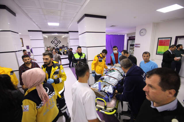 Malatya'da Yolcu Midibüsü Devrildi: 6 Ölü, 16 Yaralı