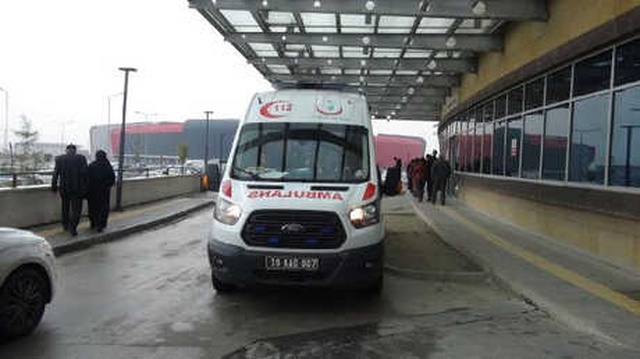 Genç Adam, Yardım Etmek İstediği Madde Bağımlısı Gencin Saldırısına Uğradı