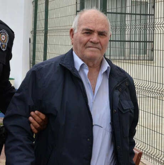 Durak Dışında İnmesine İzin Vermeyen Otobüs Şoförünü, Dövdü