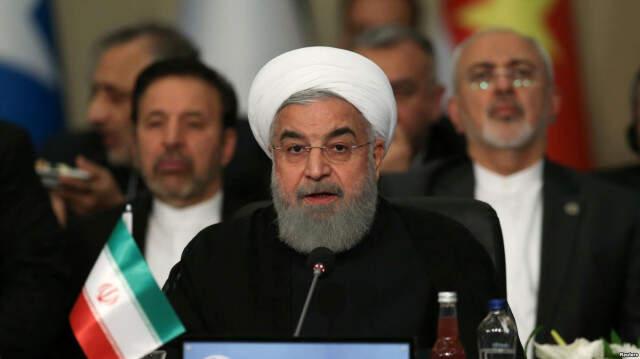 İran'da Yüzlerce Üst Düzey Yetkili İstifa Etti