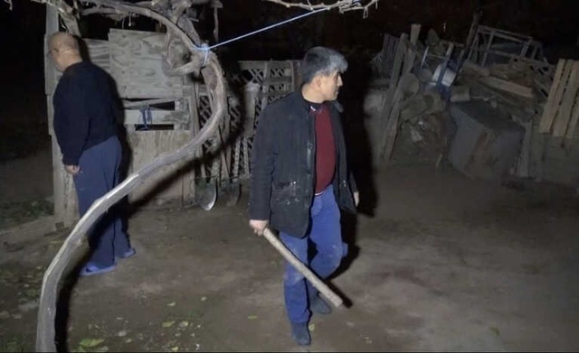 Mahalleyi Ayağa Kaldıran Olay! Eline Sopayı Alan Koştu