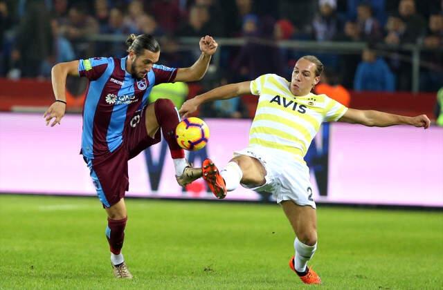 Süper Ligde Trabzonspor, Fenerbahçe'yi 2-1 Mağlup Etti