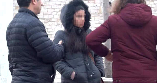 İstanbul'un Göbeğinde Genç Kadına Ahlaksız Teklif: Seninle İlişkiye Girmek Kaç Para İstanbul'un Göbeğinde Genç Kadına Ahlaksız Teklif: Seninle İlişkiye Girmek Kaç Para