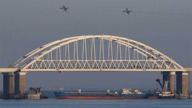 Rusya, Ukrayna Donanması'na Ait Gemilere Ateş Açıp, El Koydu
