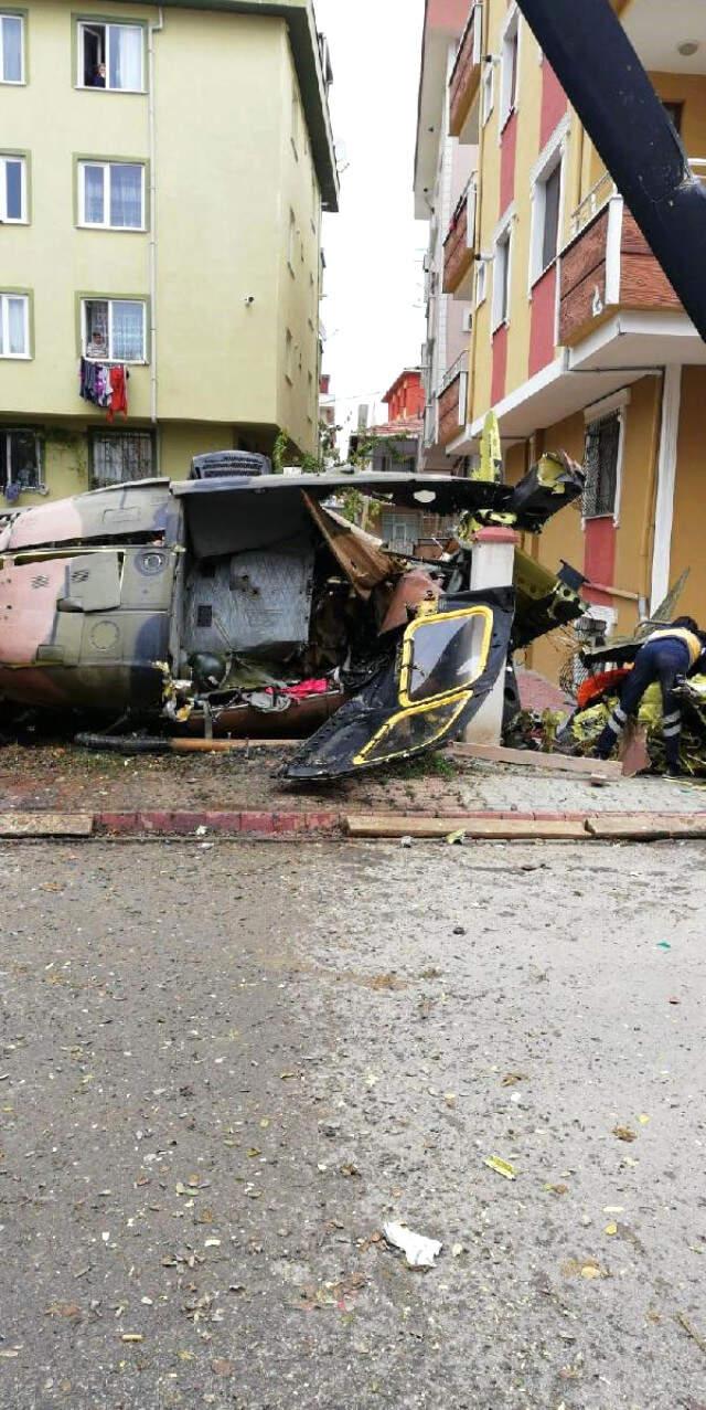 İstanbul'da Askeri Helikopter Düştü: 4 Asker Şehit Oldu, 1 Asker Yaralı