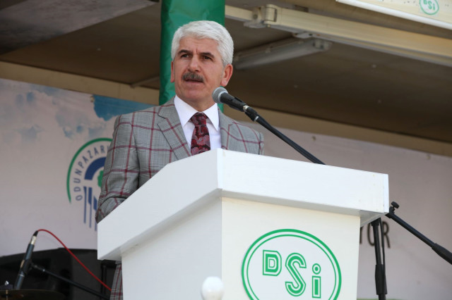 AK Parti'den Eskişehir Büyükşehir Belediye Başkan Adayı Olan Burhan Sakallı Kimdir?