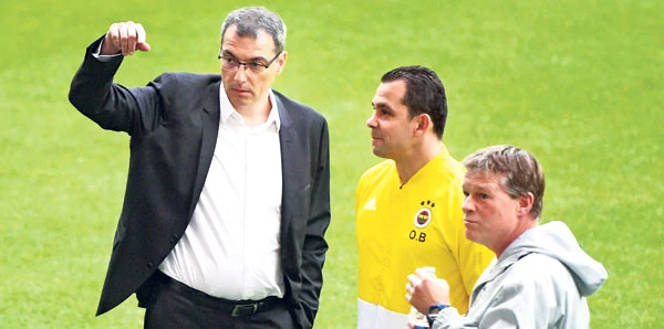 Fenerbahçe, <a class='keyword-sd' href='/trabzonspor/' title='Trabzonspor'>Trabzonspor</a> Maçının Faturasını Damien Comolli'ye Kesti